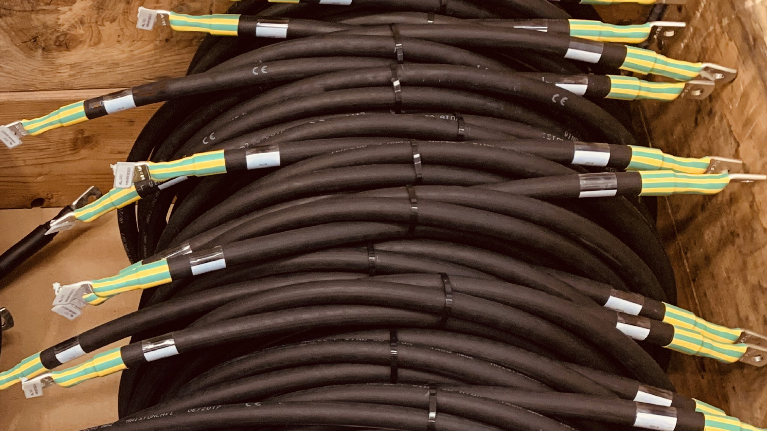 bg-electrosarson-cables